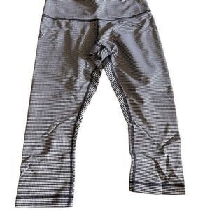 Lululemon ATHLETICA GINGHAM CAPRI PANT